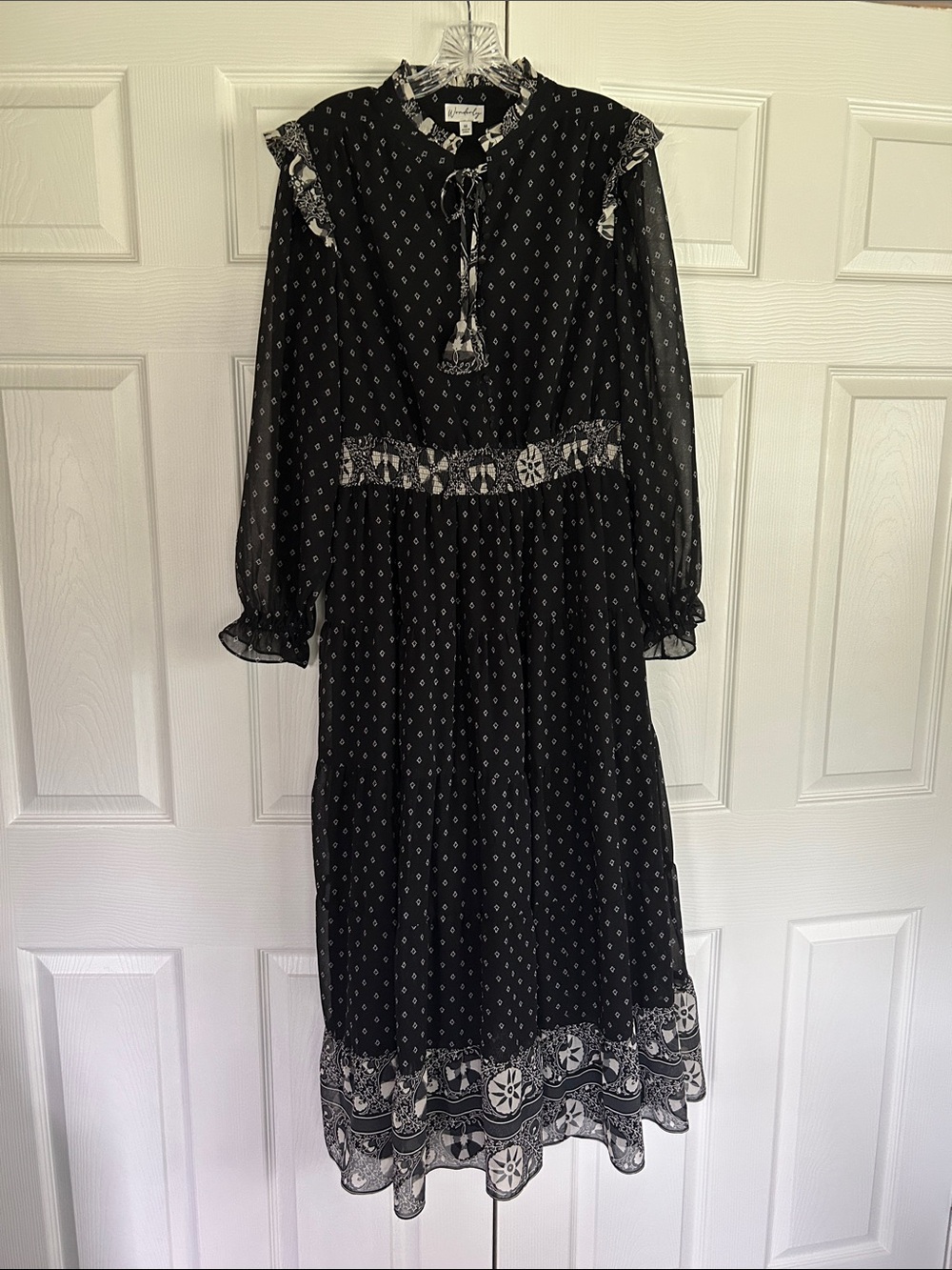 Wonderly Black Printed Long-Sleeve Midi Dress with Tie Neck